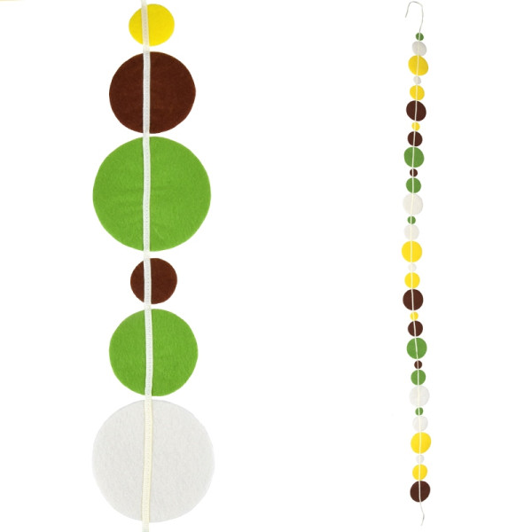 Πολύχρωμοι κύκλοι από τσόχα σε γιρλάντα για πάρτυ