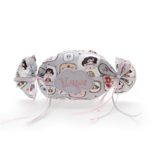 Μπομπονιέρα βάπτισης σε σχέδιο καραμελίτσας με τη Frida Kahlo